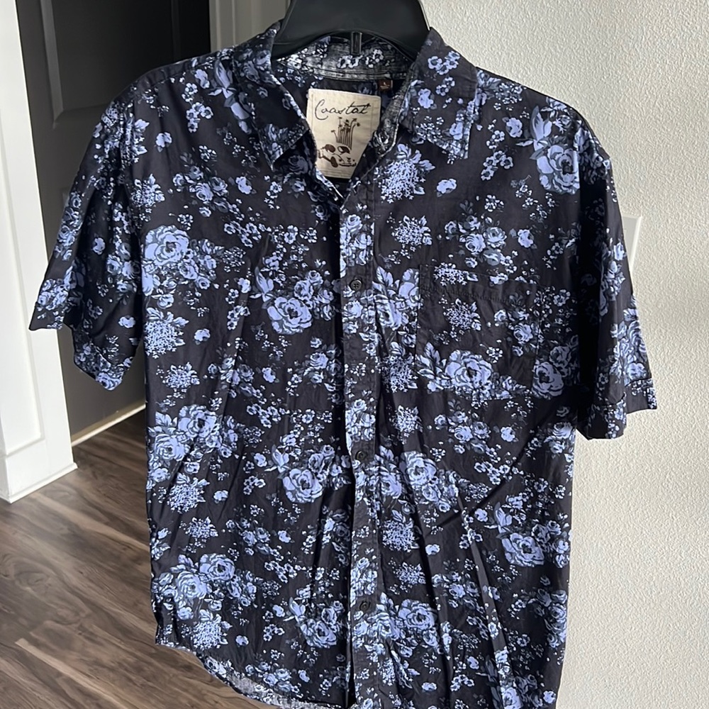 Short sleeve dress shirt